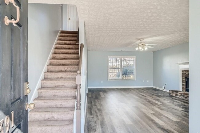 Photo - 391 Lake Valley Dr SW