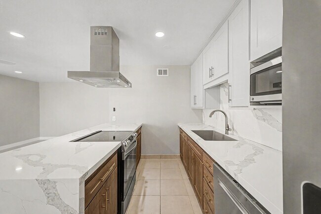 Photo - 8730 E Rancho Vista Dr