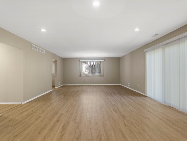 Photo - 26656 Farmbrook Villa Dr