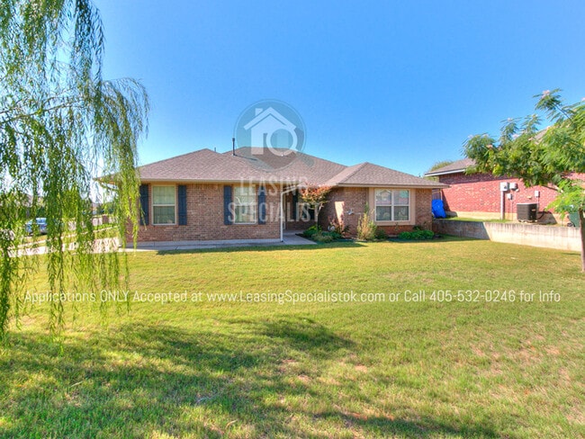 Photo - 200 Tecumseh Meadows Dr
