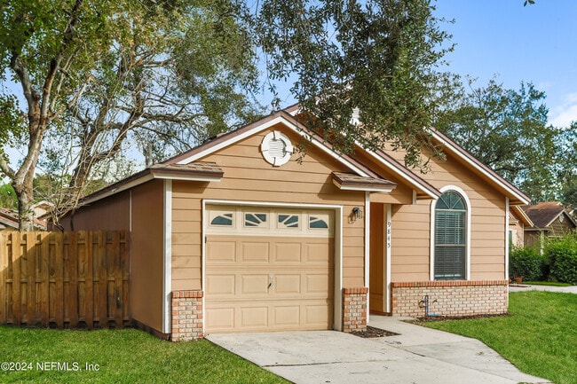 Photo - 9845 Paddlewheel Dr W