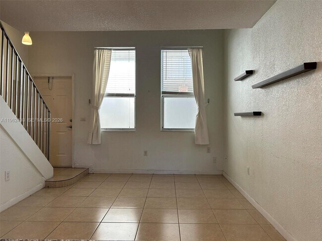 Photo - 8950 SW 69th Ct Unidad 215