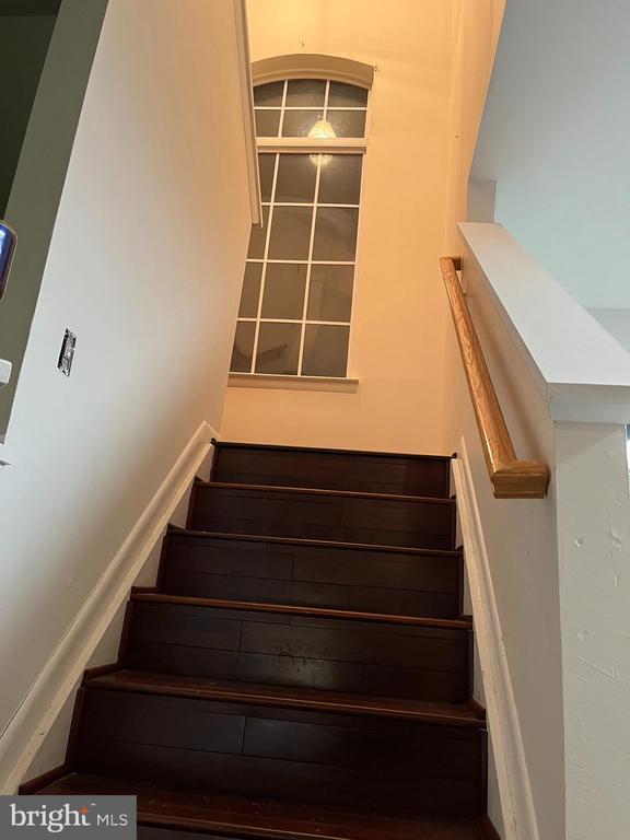 Photo - 21227 Delevan Way