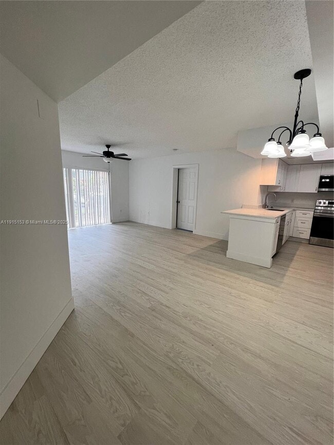 Photo - 2021 SE 10th Ave Unit 211