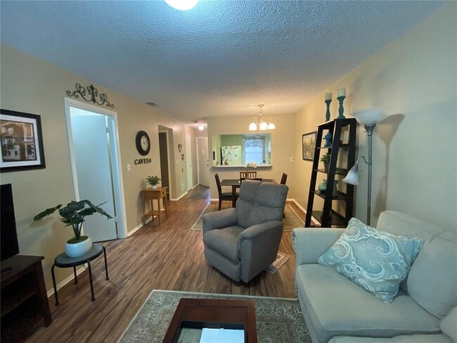 Photo - 9609 Midiron Ct Unidad 1