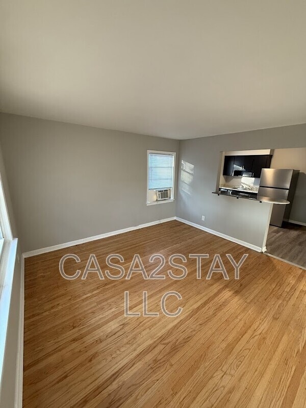 Photo - 1607 Algonquin Pkwy Unit 4