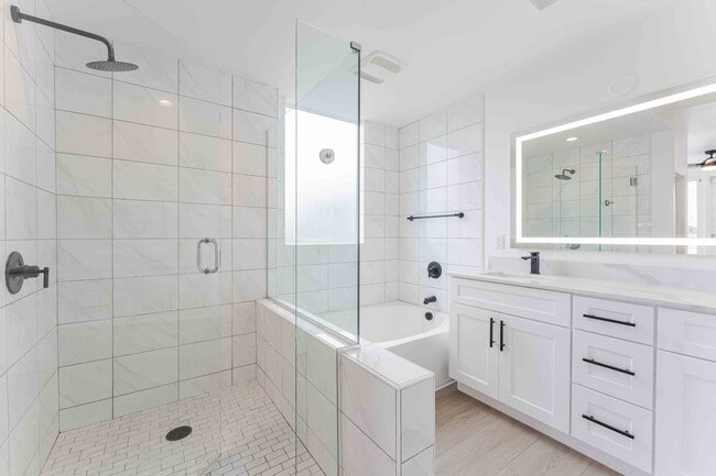 Ariva, San Diego, CA, Deluxe Renovations