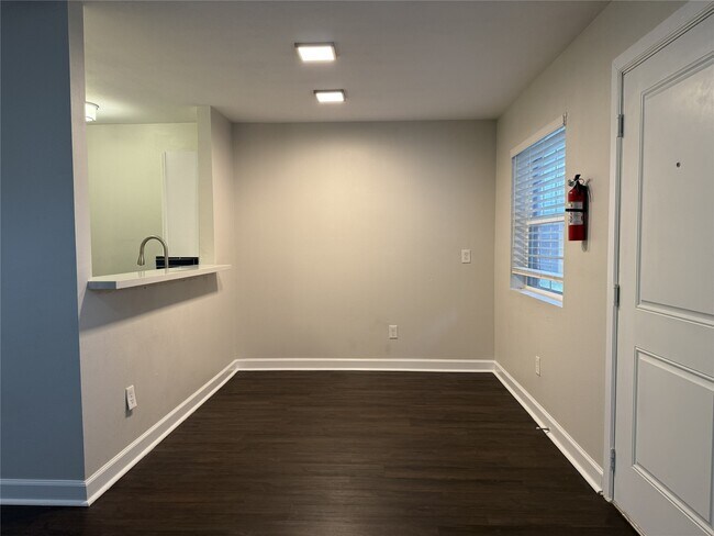 Photo - 1824 Thonig Rd Unit 3