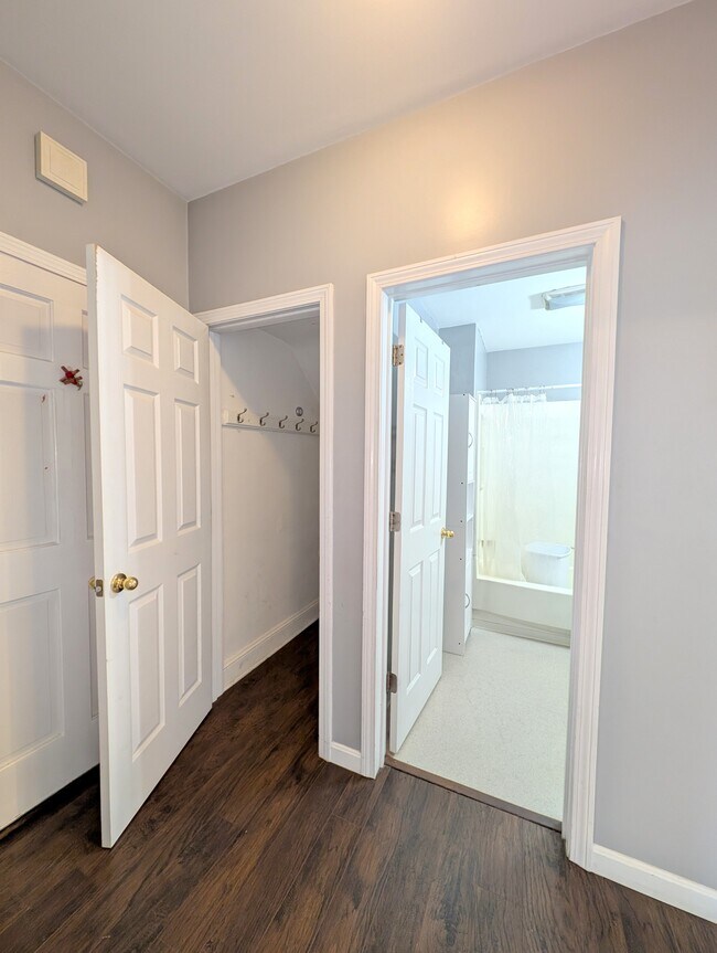 35 Bradley St Unit 1