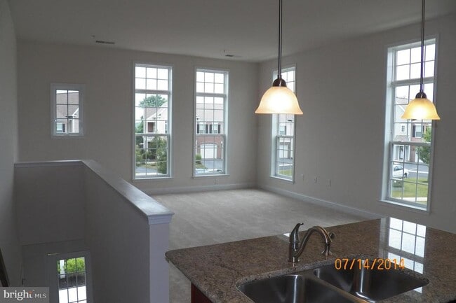 Building Photo - 782 Fawn Ln Rental