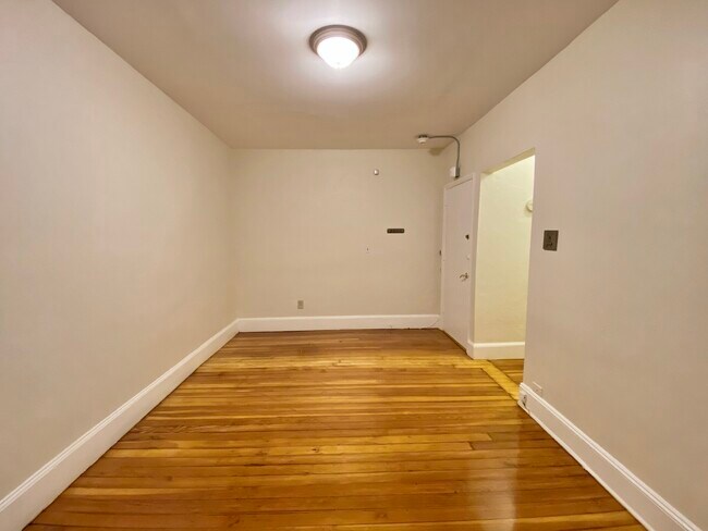 Photo - 132 Oxford St Unit 1A