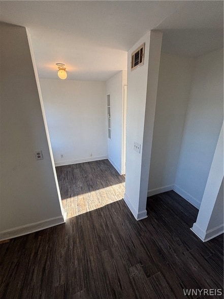 Photo - 396 Sudbury Rd