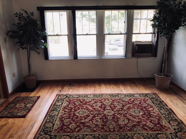 Photo - 1527 N Jackson St