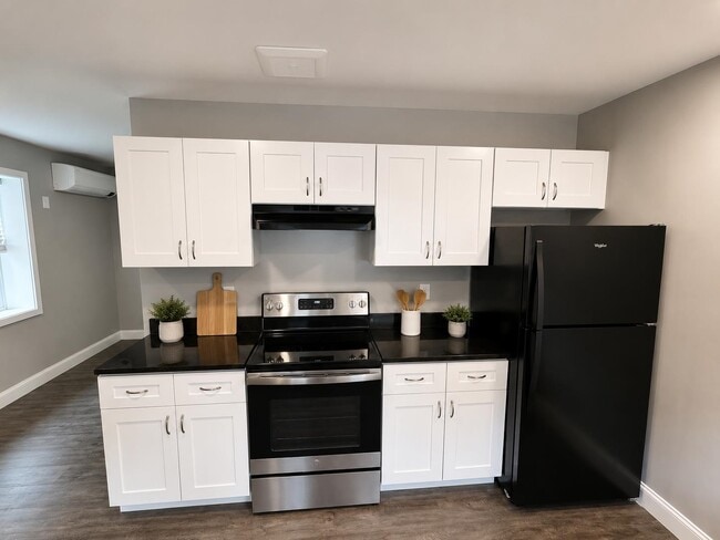Building Photo - 50 Monarch Wy Unit 101