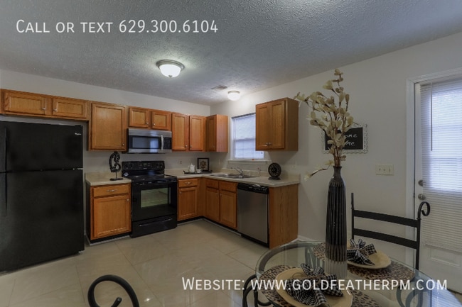 Building Photo - 1333 Benley St