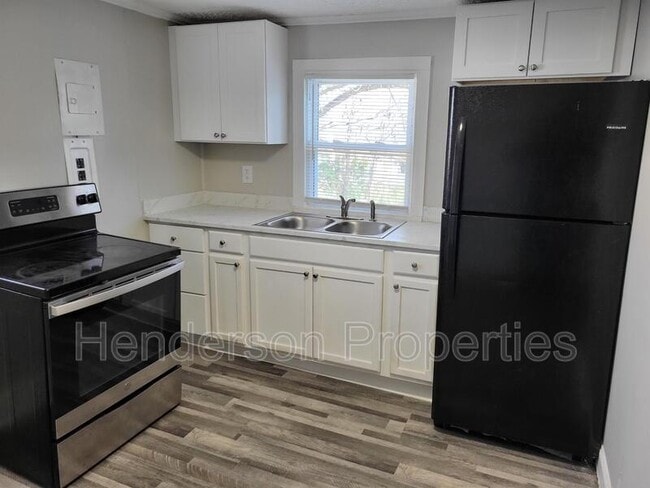 Photo - 154 Shurley St