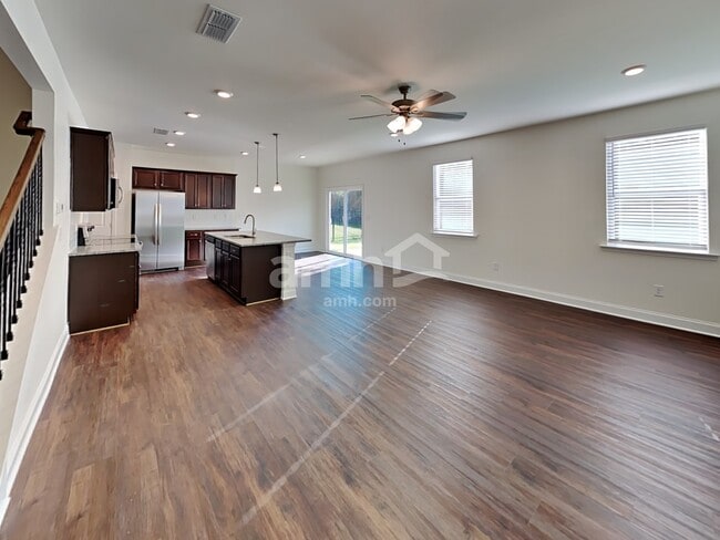 846 Headland Wy