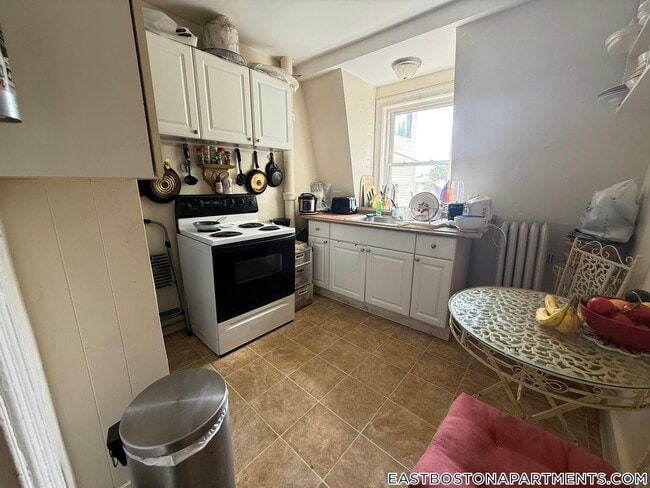 Photo - 147 Lexington St Unit 2