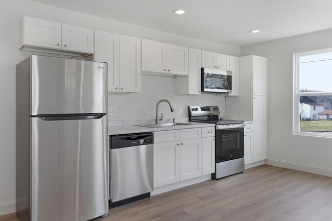 Photo - 2303 Parkview Ave