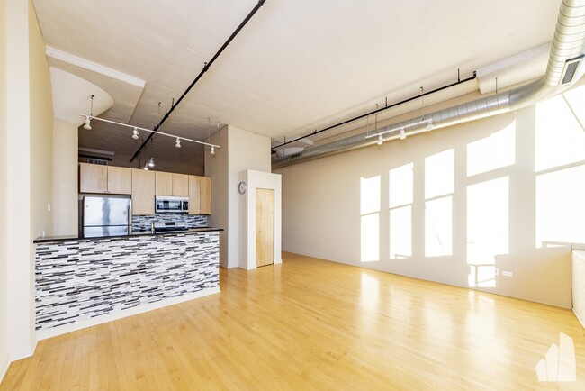 1224 W Van Buren St, Unit 607, Chicago, IL 60657 - 1224 W Van Buren St Condo