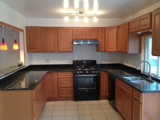 Photo - 3633 E Crown Ave