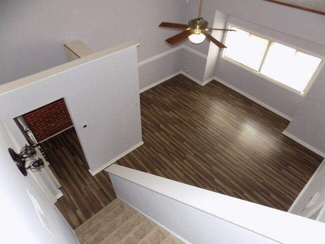 Building Photo - HAMPTON CLUB