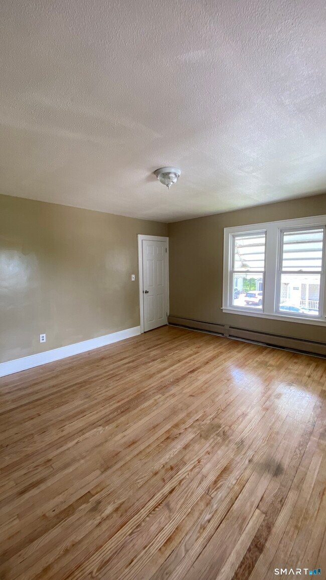 Photo - 72 Berry St Unit 2