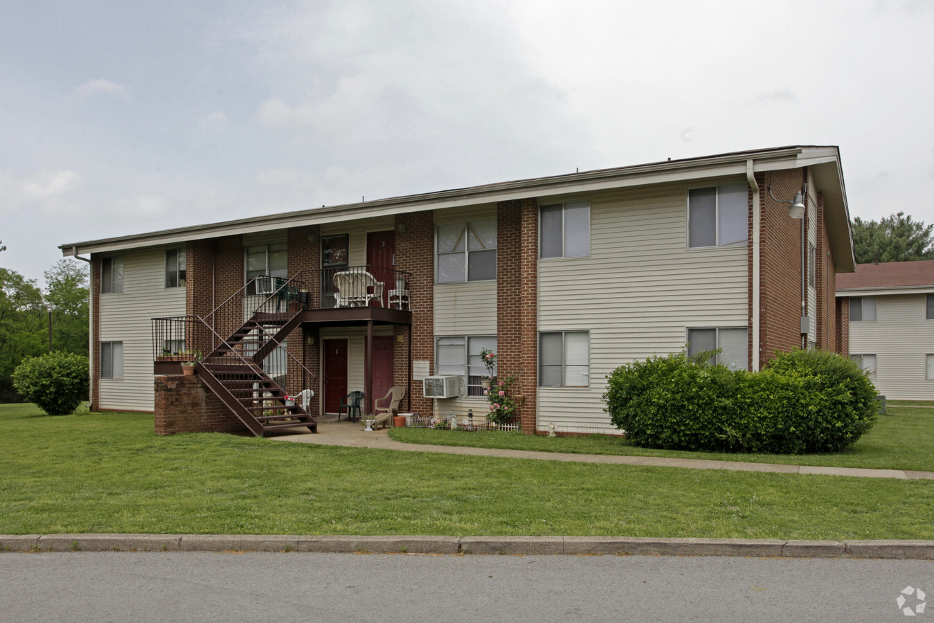 Spring Valley Apartments - Spring Valley Apartments