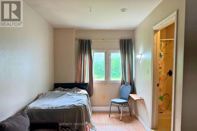 Photo - 88 Albert St S Unité #1