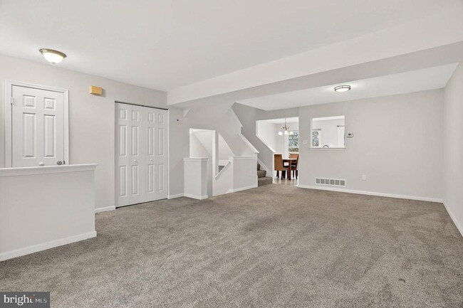 Photo - 8772 Manahan Dr