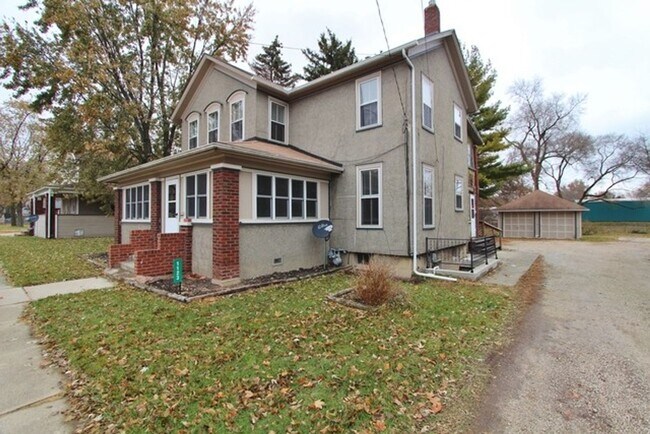 Updated 3 bedroom 1 bath home in downtown ... - Updated 3 bedroom 1 bath home in downtown ...