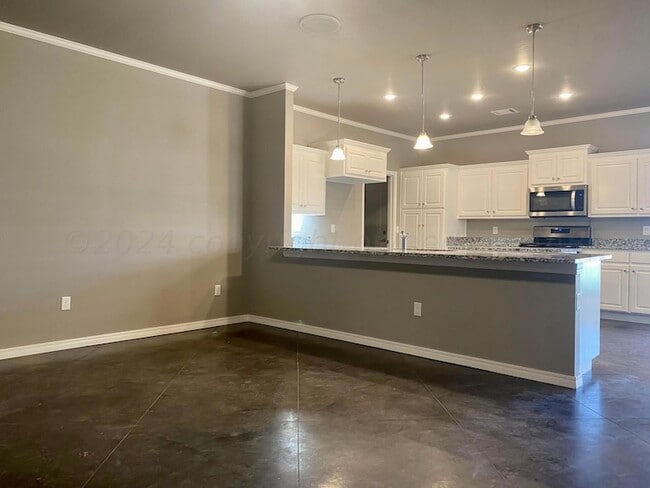 Photo - 9608 Sydney Dr