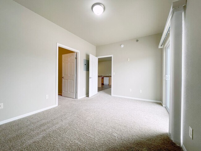 Encore Apartments