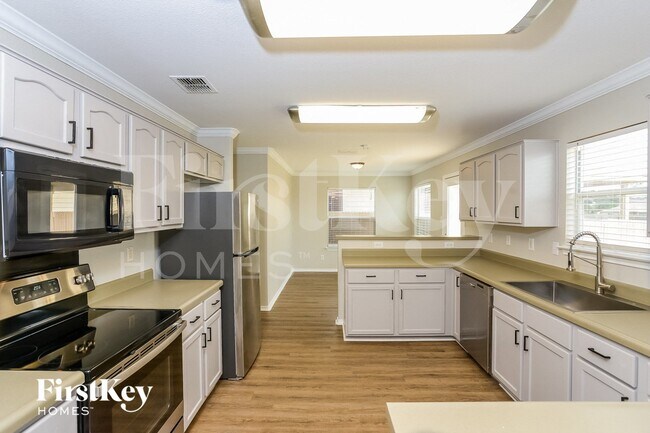 Photo - 10106 Caspian Ledge