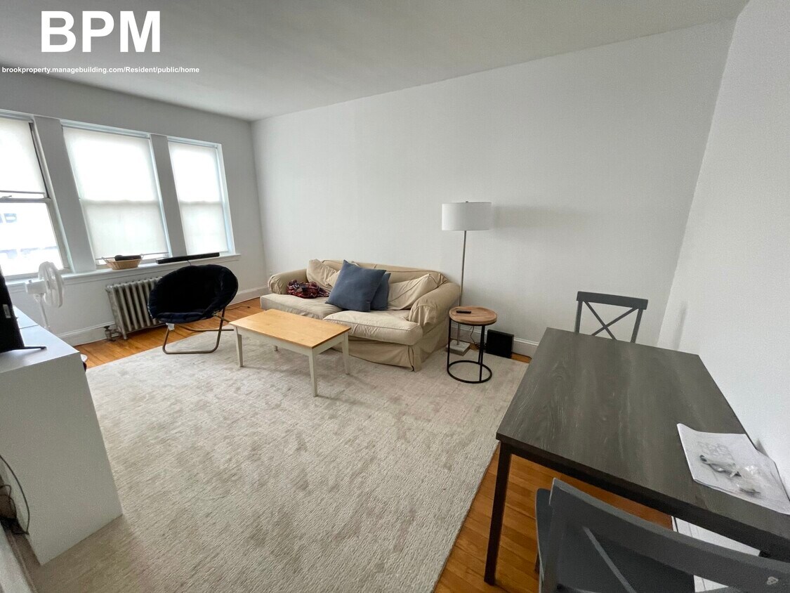 Photo - 28 Colborne Rd
