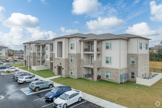 Arbours at Lake Charles