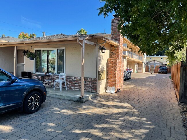 Photo - 1379 Snow St Unidad Apt #4