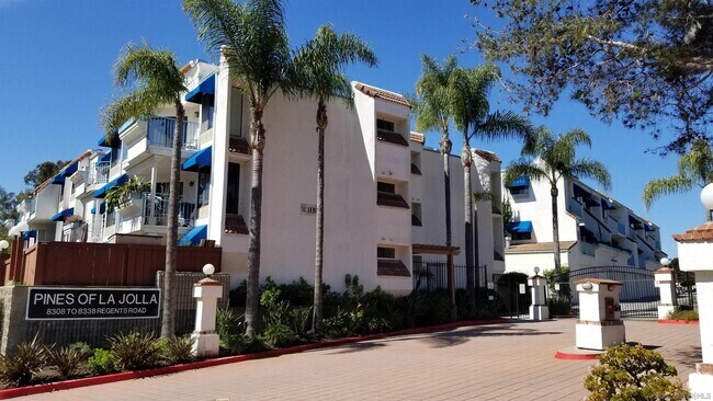 Building Photo - 8328 Regents Rd Unit 3J Rental