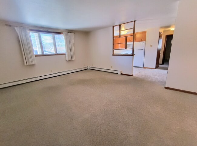 Living Room - 602 Mound St Unit 0