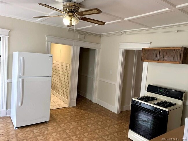 Photo - 225 Robbins St Apartment Unit 3