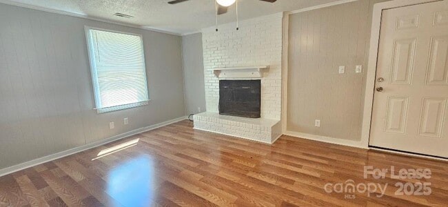 Photo - 214 W Church St