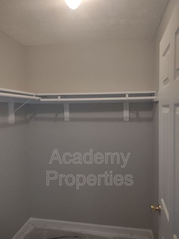 Photo - 2039 Faith Cove