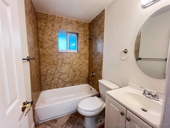 Photo - 1760 SW 21st St Unit B