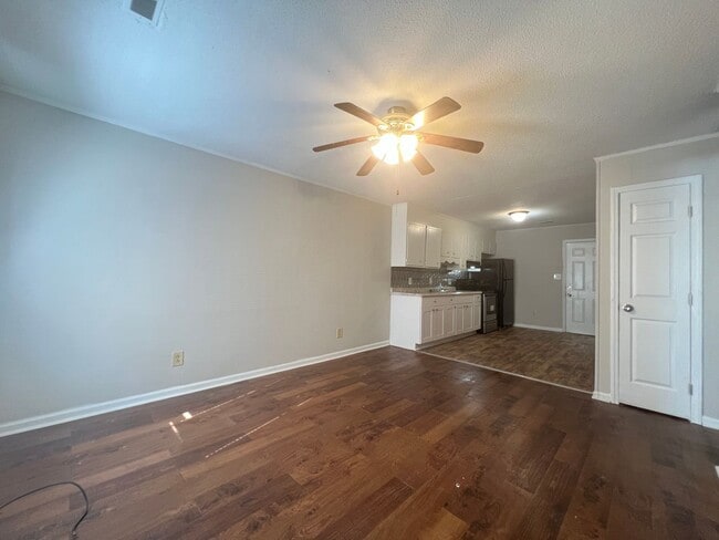 Photo - AVAILABLE TO SHOW!