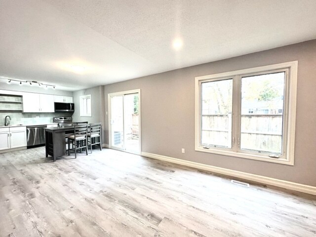 Photo - 81 Conway Dr