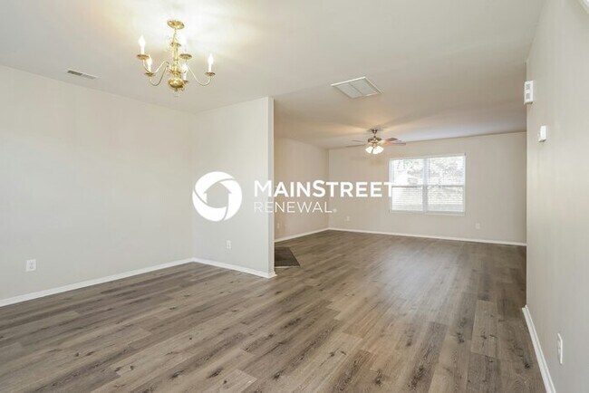 4 Bedroom Pet-Friendly Home in Kernersville, NC with Main Street Renewal