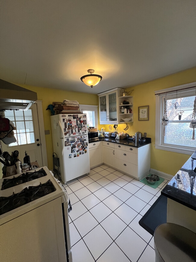 Photo - 436 Withington St