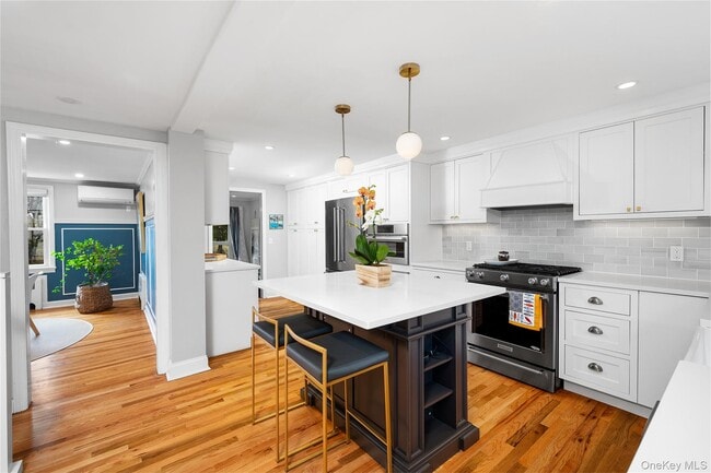 Photo - 1001 Shore Acres Dr