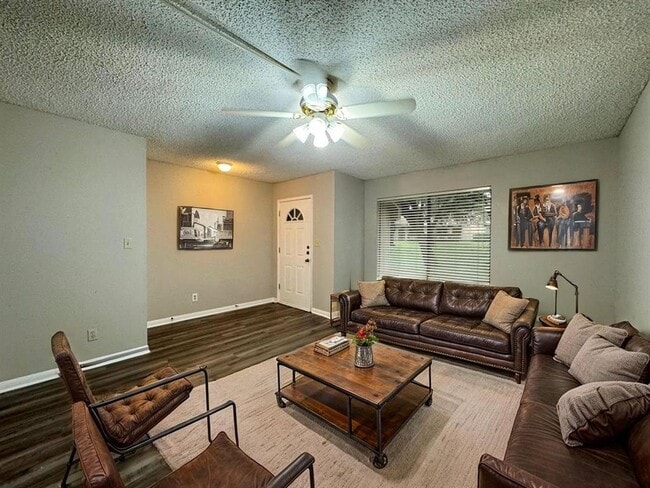 Photo - 9502 Quail Village Ln