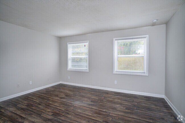 2BR, 1BA - 975SF - Living Room